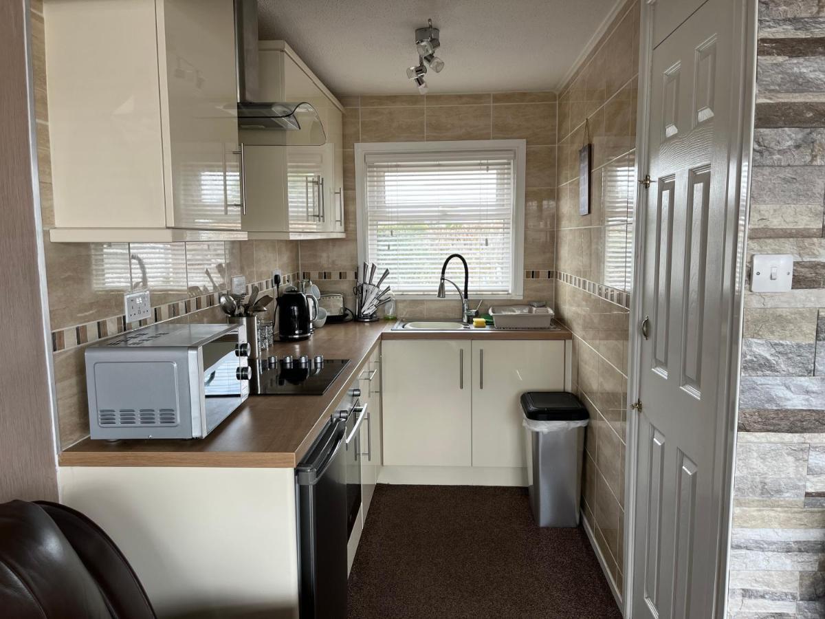 Lazy Dayz, Chalet 179, Hemsby - Two Bed Chalet, Sleeps 4, Pet Free, Close To Beach Exterior foto